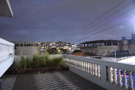 Varanda de casa para alugar com 3 quartos, 160m² em Capão Redondo, Embu das Artes