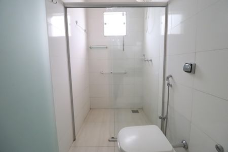 Casa para alugar com 180m², 4 quartos e 2 vagasBanheiro do Quarto 1