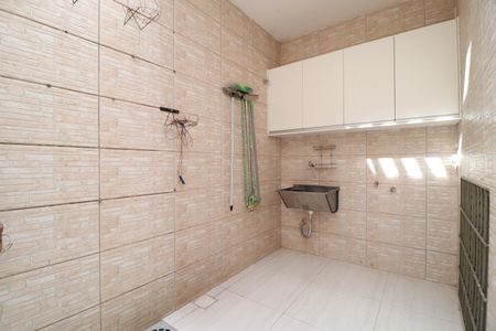 Casa para alugar com 180m², 4 quartos e 2 vagasÁrea de Serviço