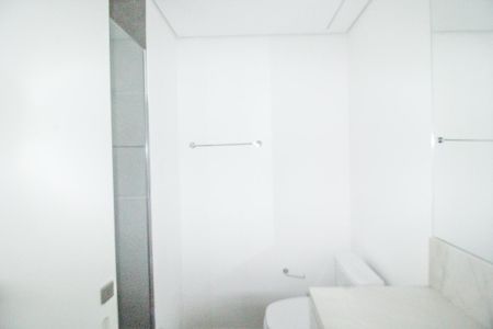 Apartamento à venda com 104m², 2 quartos e 1 vaga Apartamento à venda com 104m², 2 quartos e 1 vagaBanheiro Social