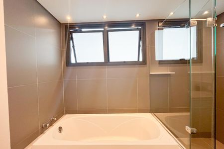 Apartamento à venda com 156m², 1 quarto e 1 vaga Apartamento à venda com 156m², 1 quarto e 1 vagaBanheiro da Suíte