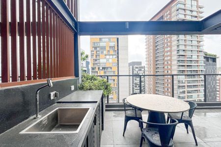 Apartamento à venda com 156m², 1 quarto e 1 vaga Apartamento à venda com 156m², 1 quarto e 1 vagaSacada