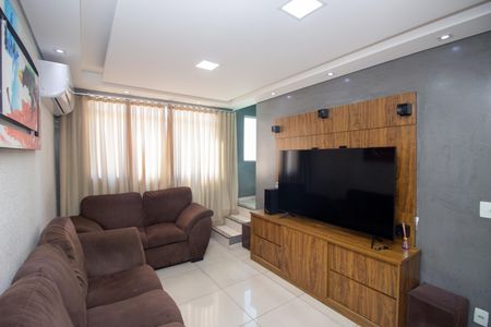 Sala de apartamento à venda com 3 quartos, 154m² em Cabral, Contagem