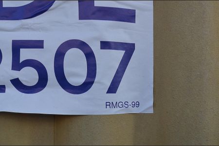 Casa à venda com 180m², 4 quartos e 2 vagas Casa à venda com 180m², 4 quartos e 2 vagasRMGS-99