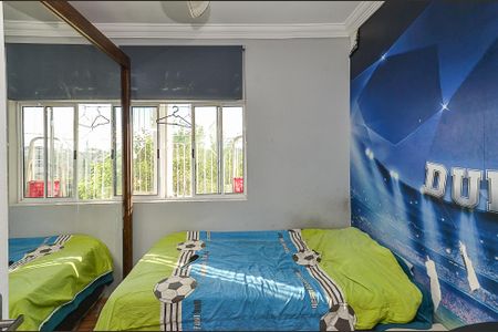 Casa à venda com 180m², 4 quartos e 2 vagas Casa à venda com 180m², 4 quartos e 2 vagasQuarto 1