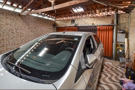 Casa à venda com 180m², 4 quartos e 2 vagas Casa à venda com 180m², 4 quartos e 2 vagasGaragem