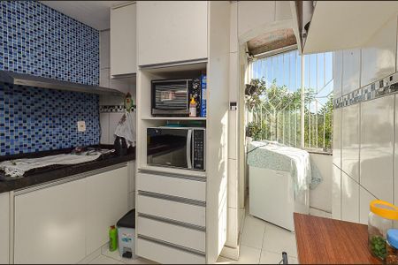 Casa à venda com 180m², 4 quartos e 2 vagas Casa à venda com 180m², 4 quartos e 2 vagasCozinha