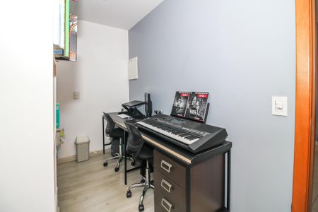 Apartamento à venda com 90m², 3 quartos e 2 vagasEscritório