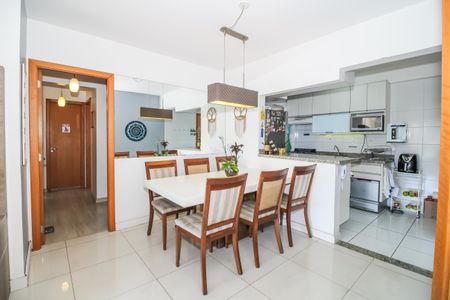 Apartamento à venda com 90m², 3 quartos e 2 vagasSala