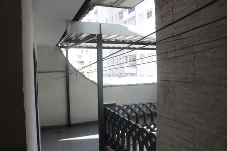 Casa à venda com 180m², 3 quartos e 2 vagasÁrea de Serviço