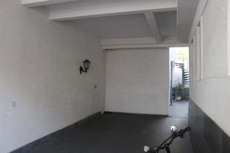 Casa à venda com 180m², 3 quartos e 2 vagasGaragem