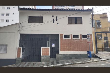 Casa à venda com 180m², 3 quartos e 2 vagasFachada