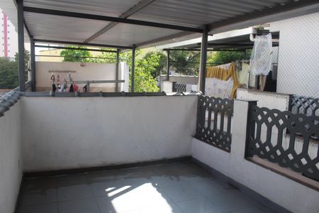 Casa à venda com 180m², 3 quartos e 2 vagasVaranda do Quarto 1