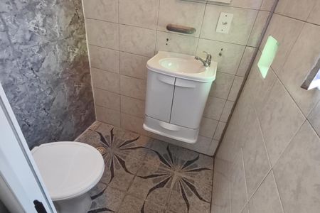Casa à venda com 180m², 3 quartos e 2 vagasBanheiro da Suíte