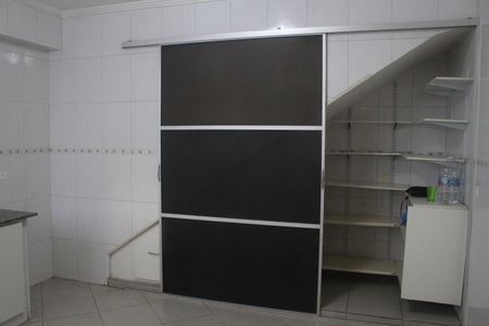 Casa à venda com 180m², 3 quartos e 2 vagasCozinha