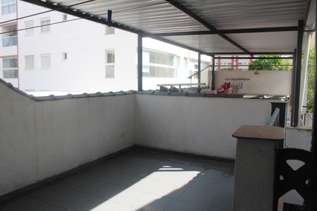 Casa à venda com 180m², 3 quartos e 2 vagasVaranda do Quarto 1