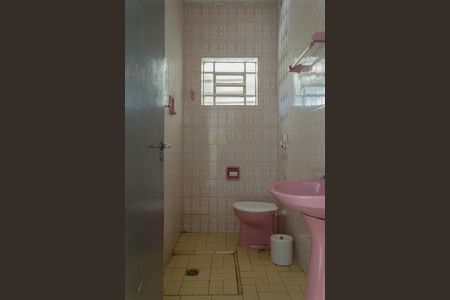 Casa para alugar com 60m², 2 quartos e 1 vaga Casa para alugar com 60m², 2 quartos e 1 vagaBanheiro 2