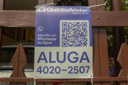 Casa para alugar com 60m², 2 quartos e 1 vaga Casa para alugar com 60m², 2 quartos e 1 vagaFachada