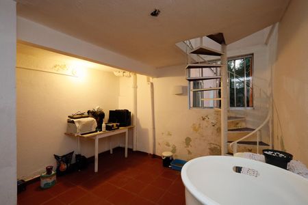 Casa à venda com 320m², 4 quartos e 3 vagasParte de baixo 