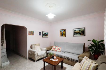 Casa à venda com 320m², 4 quartos e 3 vagasSala 1