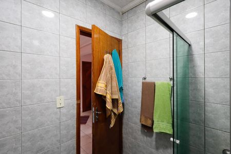 Casa à venda com 320m², 4 quartos e 3 vagasBanheiro 2 