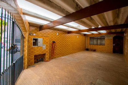Garagem de casa à venda com 3 quartos, 400m² em Vila Valparaíso, Santo André