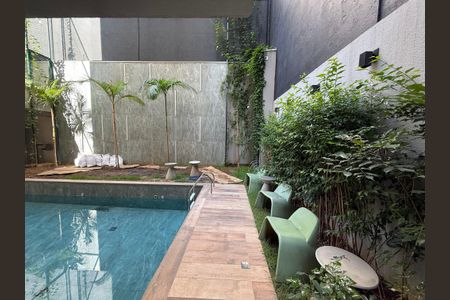 Studio à venda com 30m², 1 quarto e sem vagaÁrea comum - Piscina