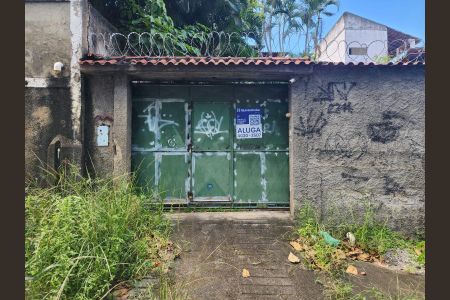 Casa para alugar com 150m², 3 quartos e 2 vagasFachada