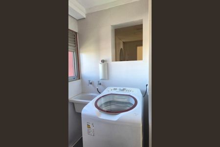 Área de serviço de apartamento à venda com 3 quartos, 62m² em Vila Esperança, São Paulo