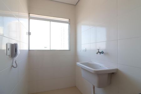 Apartamento para alugar com 40m², 2 quartos e sem vaga Apartamento para alugar com 40m², 2 quartos e sem vagaCozinha e Área de Serviço