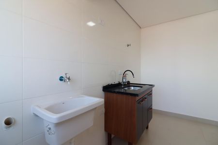 Apartamento para alugar com 40m², 2 quartos e sem vaga Apartamento para alugar com 40m², 2 quartos e sem vagaCozinha e Área de Serviço