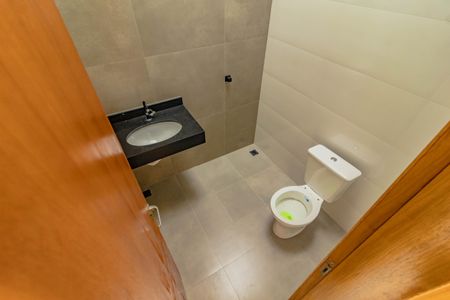 Casa à venda com 78m², 2 quartos e 1 vaga