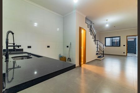 Casa à venda com 2 quartos, 78m² em Vila Babilonia, São Paulo