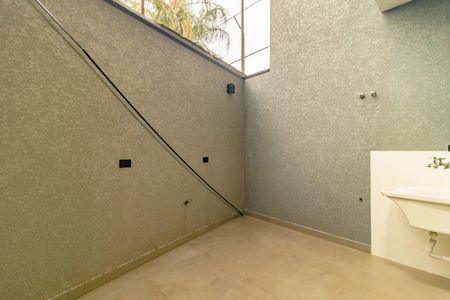 Casa à venda com 78m², 2 quartos e 1 vaga
