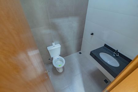 Casa à venda com 78m², 2 quartos e 1 vaga