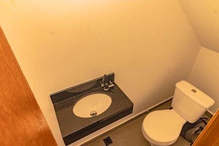 Casa à venda com 78m², 2 quartos e 1 vaga