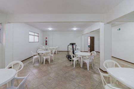 Apartamento à venda com 241m², 4 quartos e 3 vagas Apartamento à venda com 241m², 4 quartos e 3 vagasÁrea comum - Salão de festas