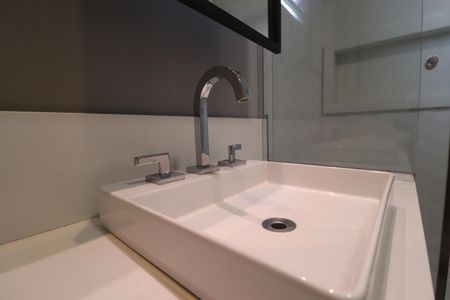 Apartamento à venda com 241m², 4 quartos e 3 vagasBanheiro Quarto 1 suíte