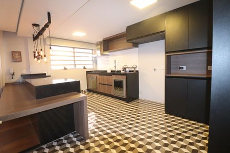 Apartamento à venda com 241m², 4 quartos e 3 vagasCozinha