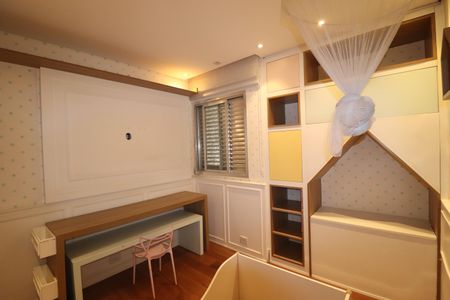 Apartamento à venda com 241m², 4 quartos e 3 vagasQuarto 3