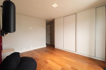 Apartamento à venda com 241m², 4 quartos e 3 vagasQuarto 1 suíte