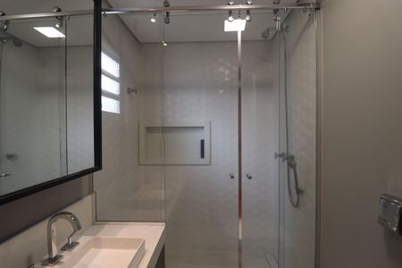 Apartamento à venda com 241m², 4 quartos e 3 vagasBanheiro Quarto 1 suíte