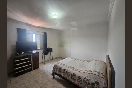 Casa à venda com 3 quartos, 161m² em Jardim Santa Terezinha (Pedreira), Diadema