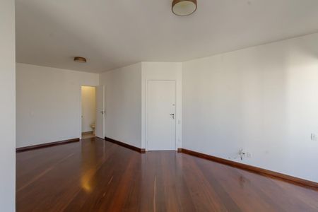 Sala de apartamento para alugar com 3 quartos, 107m² em Indianópolis, São Paulo