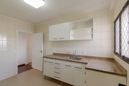 Apartamento para alugar com 107m², 3 quartos e 2 vagasCozinha