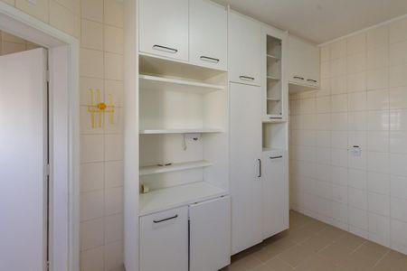 Apartamento para alugar com 107m², 3 quartos e 2 vagasCozinha