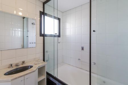 Apartamento para alugar com 107m², 3 quartos e 2 vagasBanheiro da Suíte 1