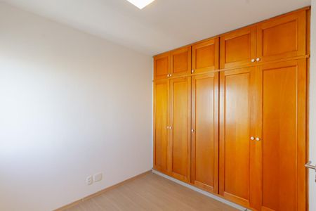 Apartamento para alugar com 107m², 3 quartos e 2 vagasQuarto