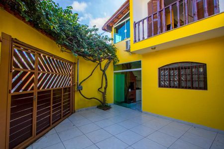Casa à venda com 135m², 3 quartos e 3 vagas Casa à venda com 135m², 3 quartos e 3 vagasQuintal/Garagem