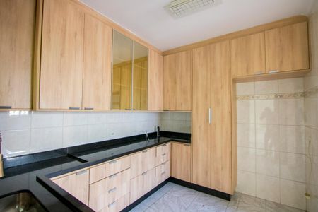 Casa à venda com 135m², 3 quartos e 3 vagas Casa à venda com 135m², 3 quartos e 3 vagasCozinha
